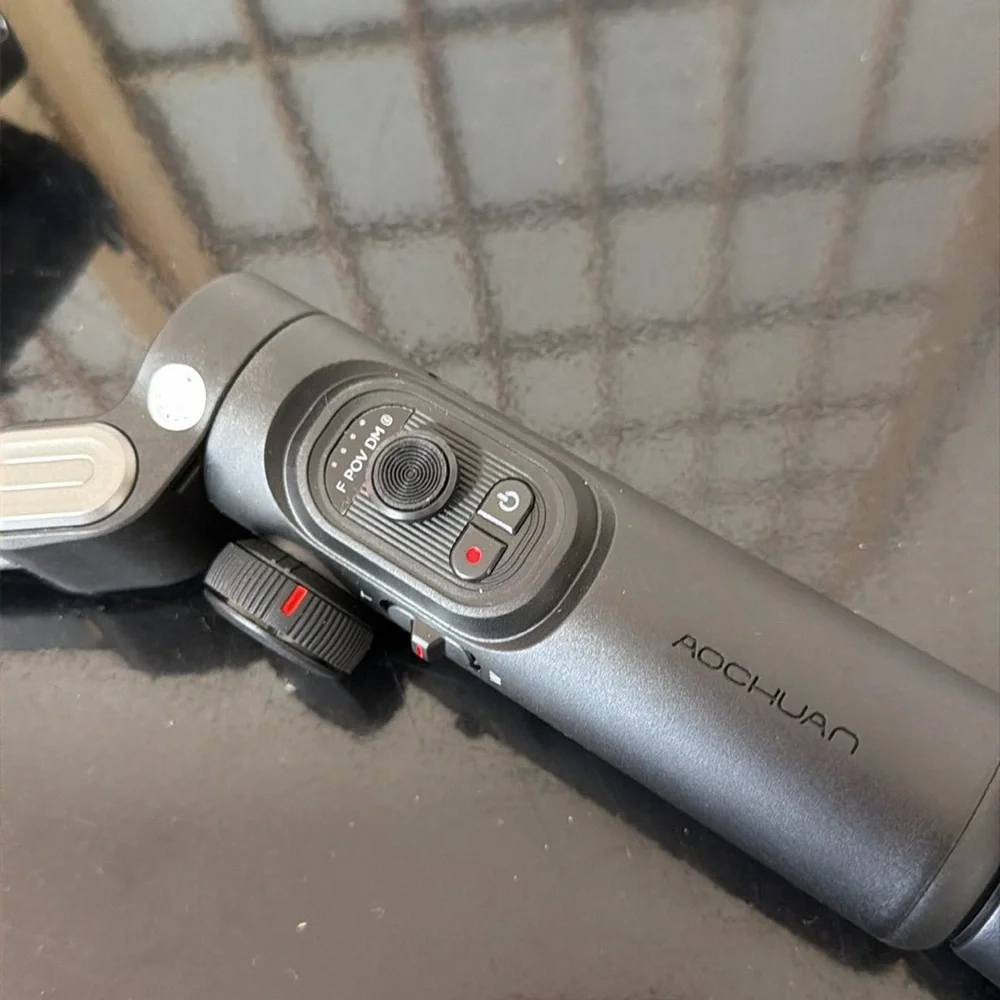 Black Smartphone Gimbal Stabilizer